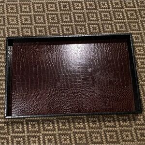 Tray-in good condition